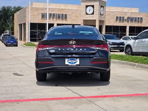 Certified 2026 Hyundai Elantra Limited FWD image 7