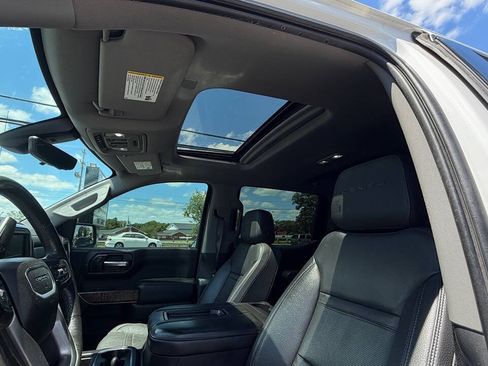 Used 2020 GMC Sierra 1500 Denali w/ Denali Ultimate Package AWD/4WD image 14