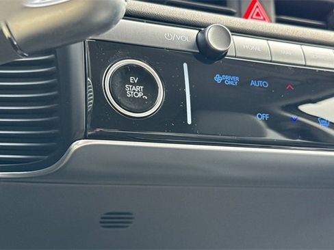 New 2026 Hyundai Ioniq 5 SEL image 23