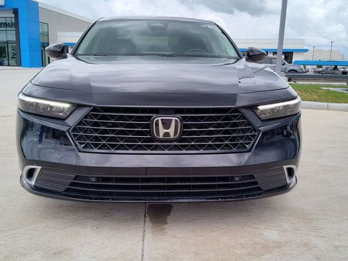 Used 2023 Honda Accord Touring image 14