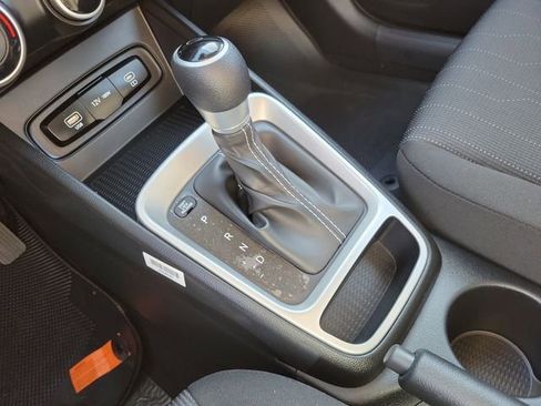 New 2026 Hyundai Venue SE image 13