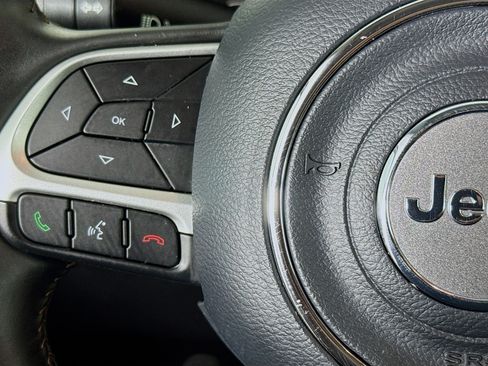 Used 2018 Jeep Compass Latitude w/ Popular Equipment Group image 13