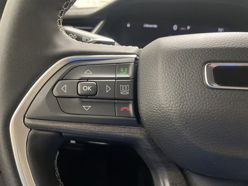 New 2025 Jeep Grand Cherokee Limited RWD image 17