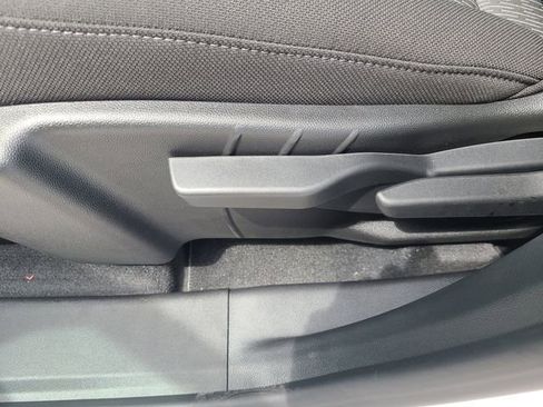 New 2026 Chevrolet Equinox LT w/ Safety and Technology Package image 21