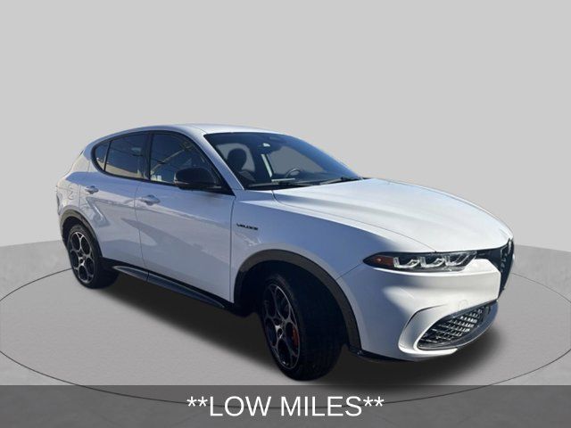 Used 2024 Alfa Romeo Tonale Veloce AWD/4WD image 3