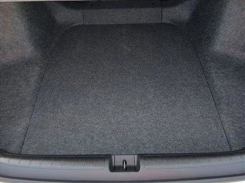 Used 2018 Honda Accord Touring image 6