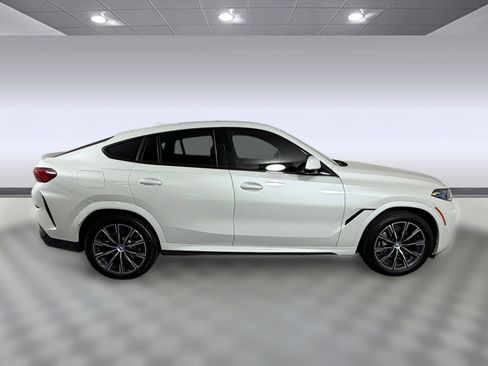 Used 2025 BMW X6 xDrive40i w/ Climate Comfort Package AWD/4WD image 8