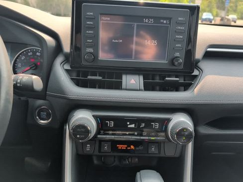 Used 2019 Toyota RAV4 XLE w/ Convenience Package AWD/4WD image 18