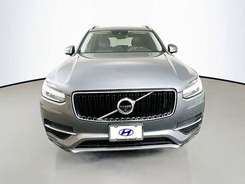 Used 2017 Volvo XC90 T5 Momentum w/ Vision Package FWD image 2
