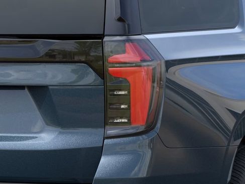 New 2026 Chevrolet Suburban LS w/ Max Trailering Package AWD/4WD image 11