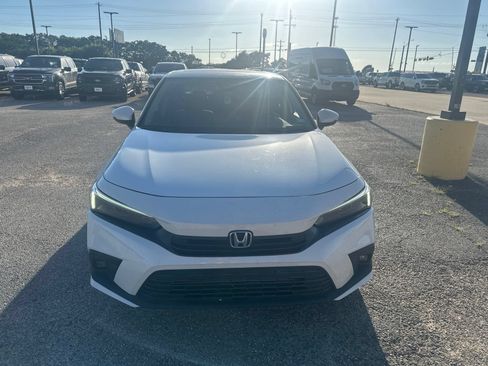 Used 2023 Honda Civic Touring image 8