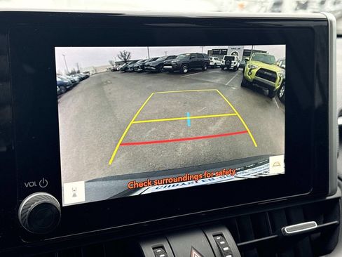 Used 2023 Toyota RAV4 XLE Premium image 32