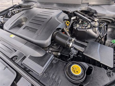 Used 2019 Land Rover Range Rover Sport HST image 22