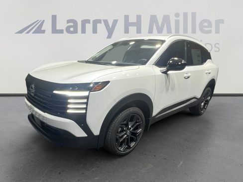New 2026 Nissan Kicks SR w/ SR Premium Package FWD image 1
