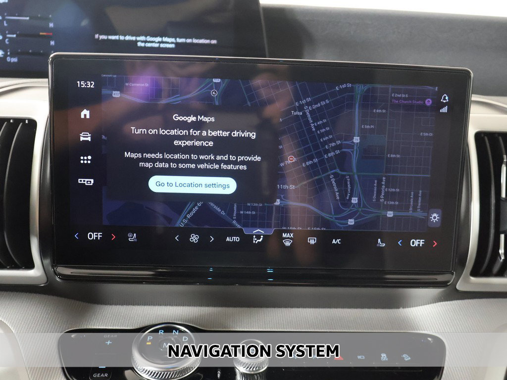 Used 2025 Ford Expedition Max Active AWD/4WD image 3