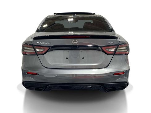 Used 2023 Nissan Maxima SR w/ Sport Mat Group FWD image 3