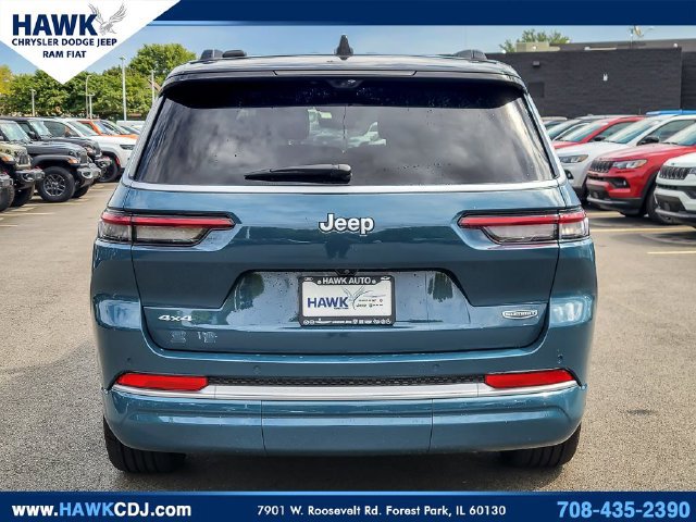 Certified 2026 Jeep Grand Cherokee L Summit w/ Advanced Protech Group IV AWD/4WD image 5