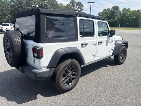 Used 2024 Jeep Wrangler Unlimited Sport AWD/4WD image 9