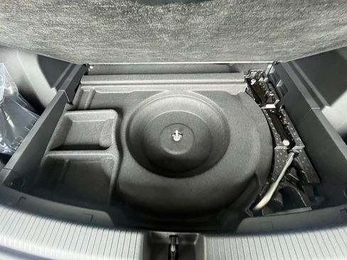 New 2026 Volkswagen Atlas Cross Sport SE image 27