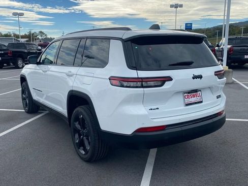 New 2025 Jeep Grand Cherokee L Altitude AWD/4WD image 5