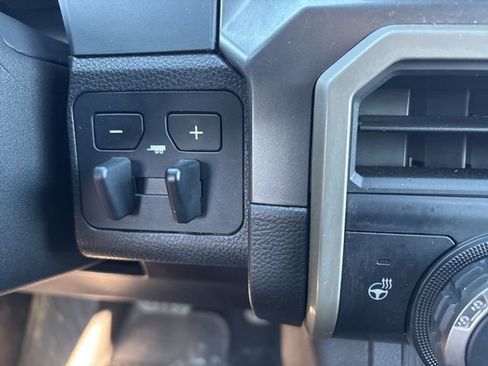 Used 2024 Toyota Tacoma SR5 image 31