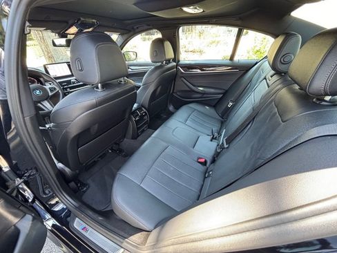 Used 2022 BMW 530i w/ M Sport Package RWD image 34