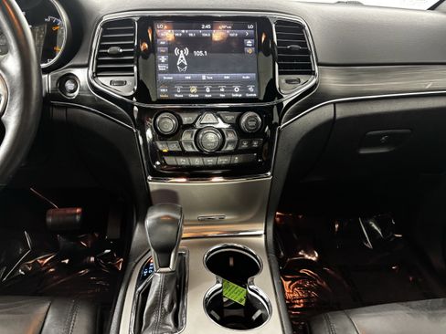 Used 2019 Jeep Grand Cherokee Limited image 29