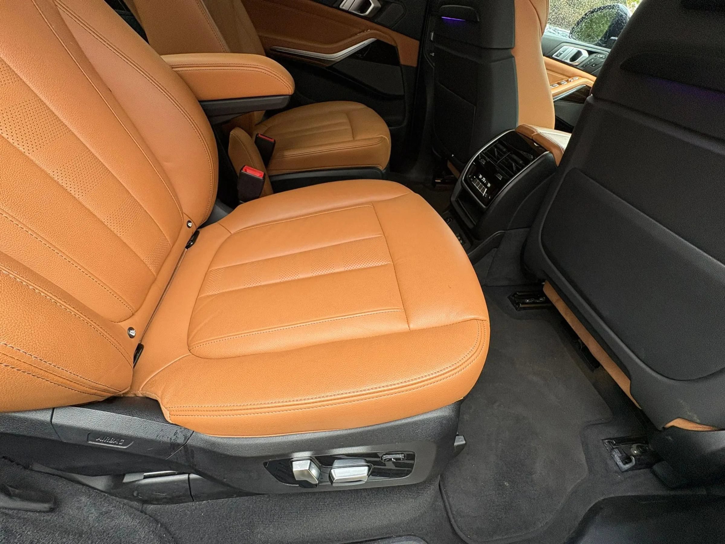 Used 2019 BMW X7 xDrive50i w/ Premium Package AWD/4WD image 17