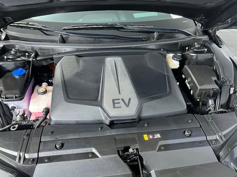 Used 2024 Kia EV6 GT-Line image 37