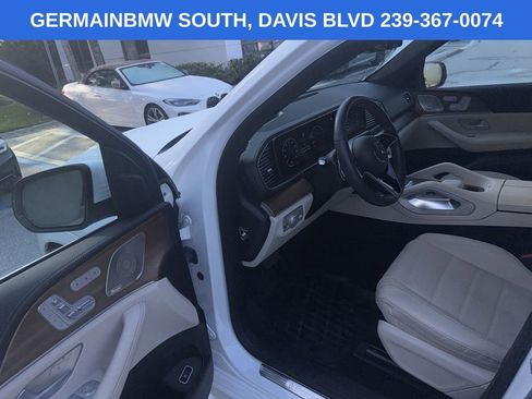 Used 2024 Mercedes-Benz GLE 350 4MATIC image 11