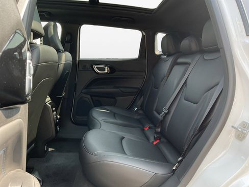 New 2025 Jeep Compass Limited w/ Sun & Sound Group image 13