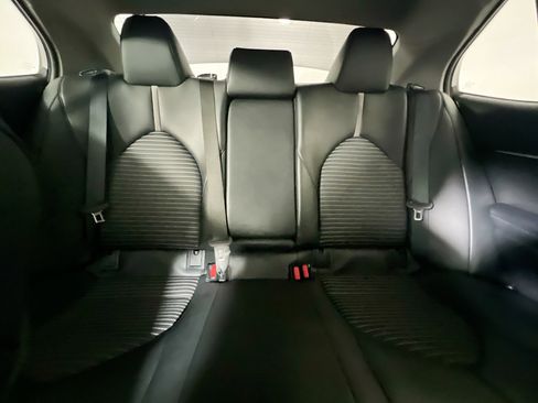 Used 2024 Toyota Camry SE w/ Convenience Package image 33