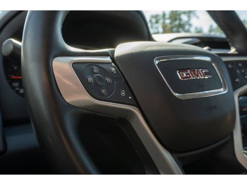 Used 2024 GMC Terrain SLT image 26