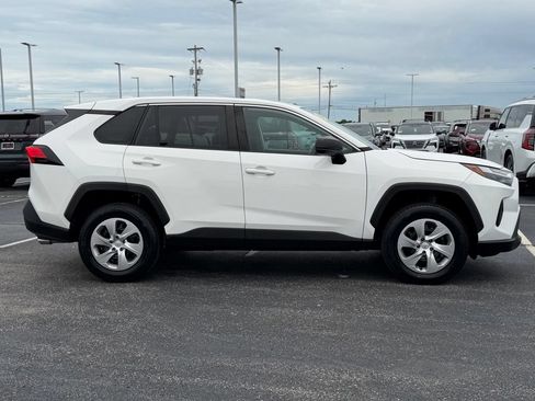 Used 2023 Toyota RAV4 LE FWD image 4
