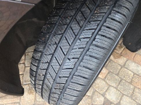 Used 2017 Chrysler Pacifica Touring image 10