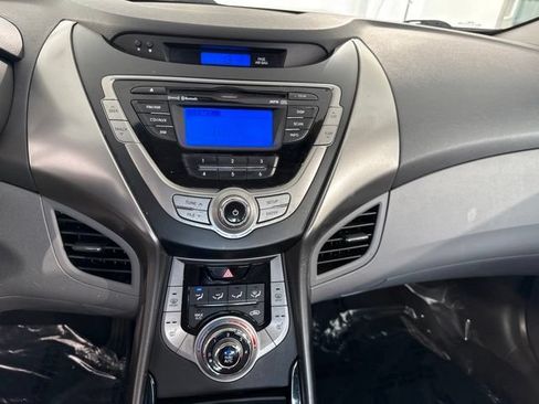 Used 2013 Hyundai Elantra GLS w/ Preferred Pkg FWD image 22