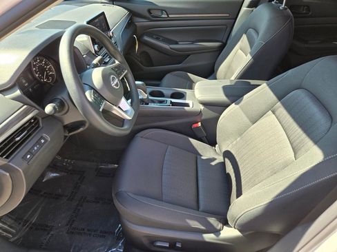 New 2026 Nissan Altima 2.5 SV FWD image 6
