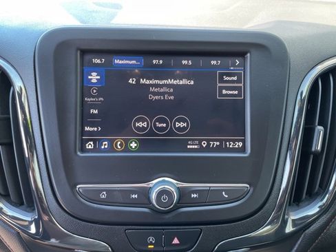 Used 2022 Chevrolet Equinox RS image 16