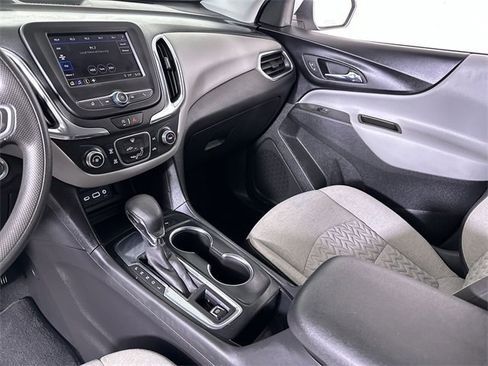Used 2023 Chevrolet Equinox LT image 36