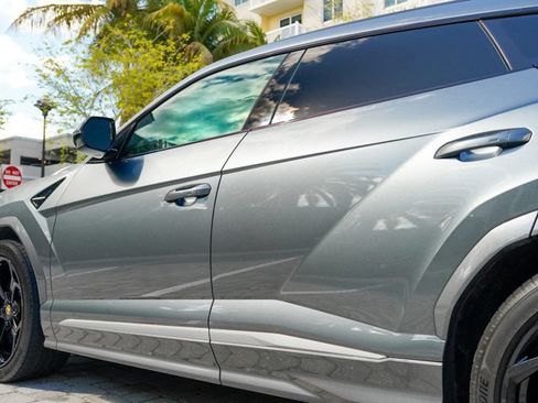 Used 2019 Lamborghini Urus AWD/4WD image 19