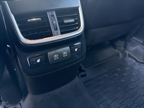 Used 2020 Subaru Outback Limited XT image 9