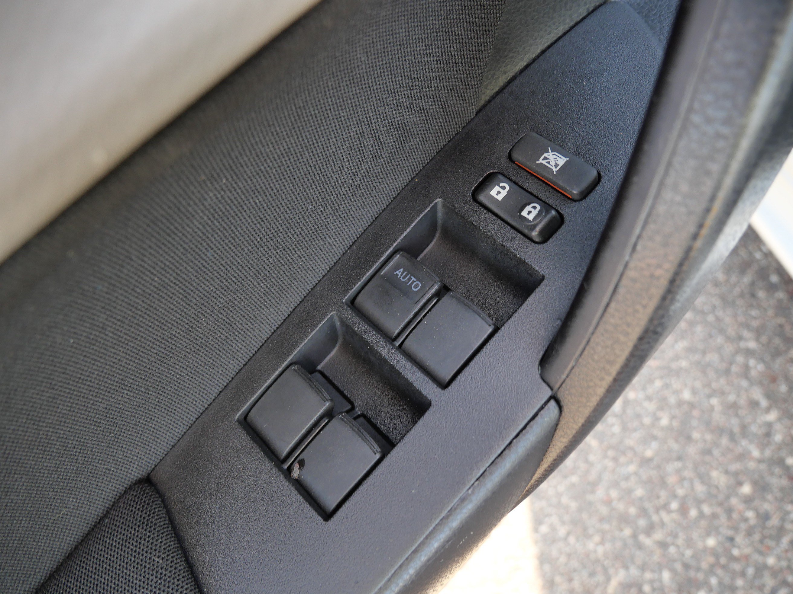 Certified 2019 Toyota Corolla LE FWD image 19