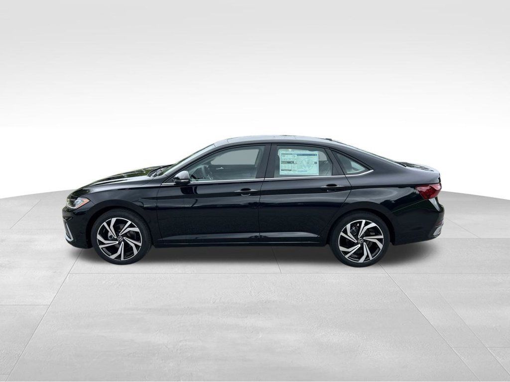 Used 2026 Volkswagen Jetta SEL FWD image 4