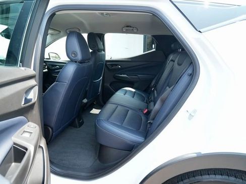 Used 2022 Chevrolet Bolt EUV Premier FWD image 18