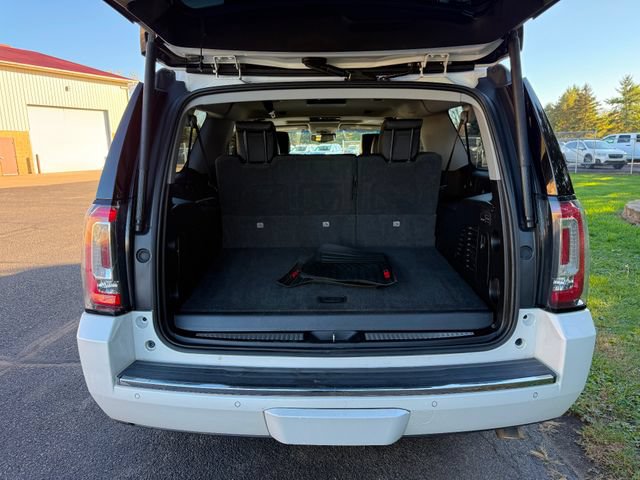 Used 2018 GMC Yukon XL Denali w/ Open Road Package AWD/4WD image 3