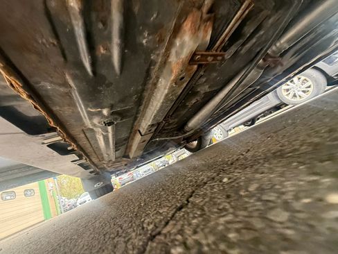 Used 2010 Chevrolet Impala LTZ FWD image 26