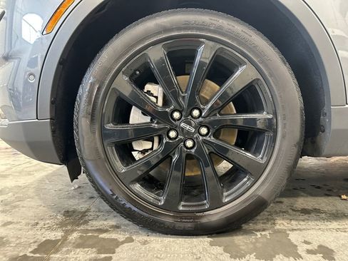 Used 2023 Lincoln Nautilus Reserve w/ Equipment Group 202A image 10