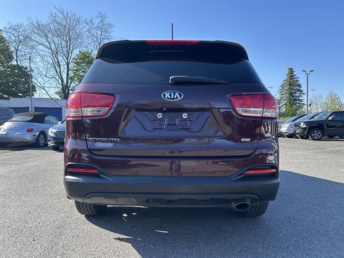 Used 2017 Kia Sorento AWD image 5