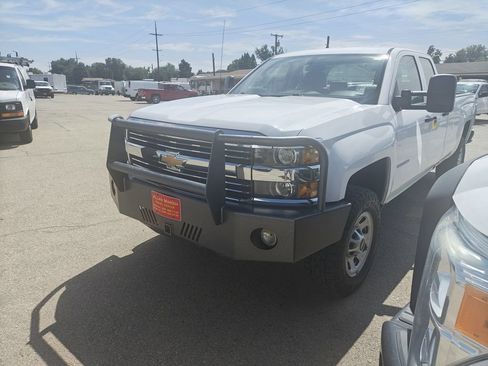 Used 2016 Chevrolet Silverado 3500 W/T AWD/4WD image 3