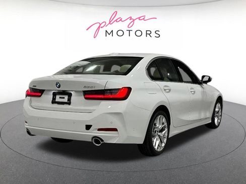 Used 2026 BMW 330i xDrive Sedan w/ Convenience Package AWD/4WD image 4